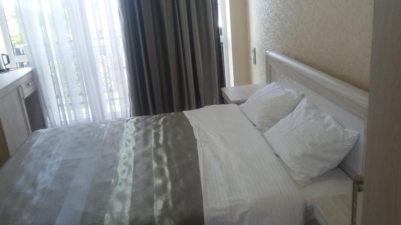 Gega Hotel Gagra Ngoại thất bức ảnh
